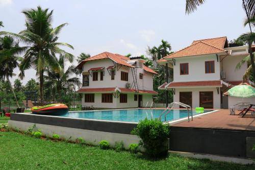 Bed and breakfast  Nedumudy