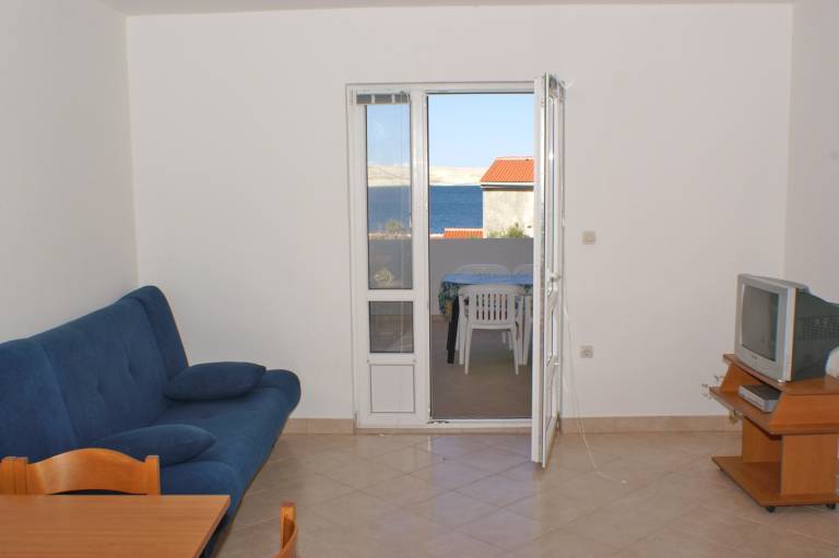 One bedroom apartment near beach Kustići, Pag (A-4087-e) — photo 2