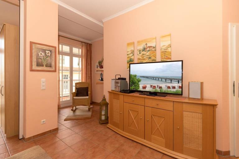 Apartment with pool & sauna — photo 3