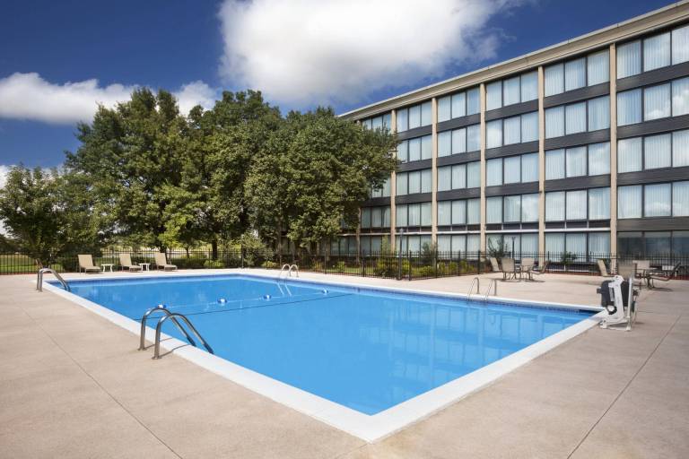 Four Points by Sheraton Kansas City Airport — photo 4