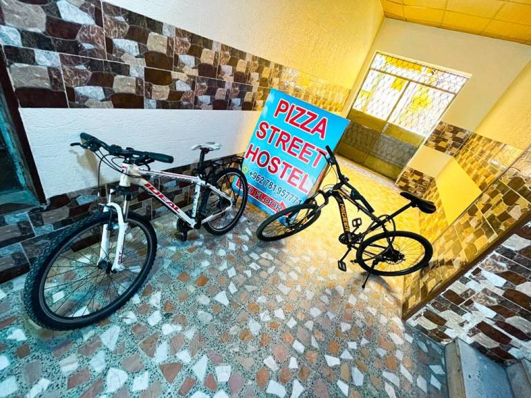 Pizza Street Hostel in Aqaba