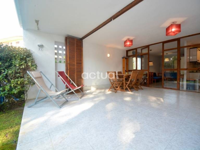 Rental apartment with yard & pool | Close to the beach | Pets allowed — photo 2