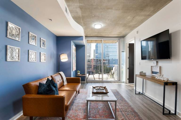 Apartment  Midtown
