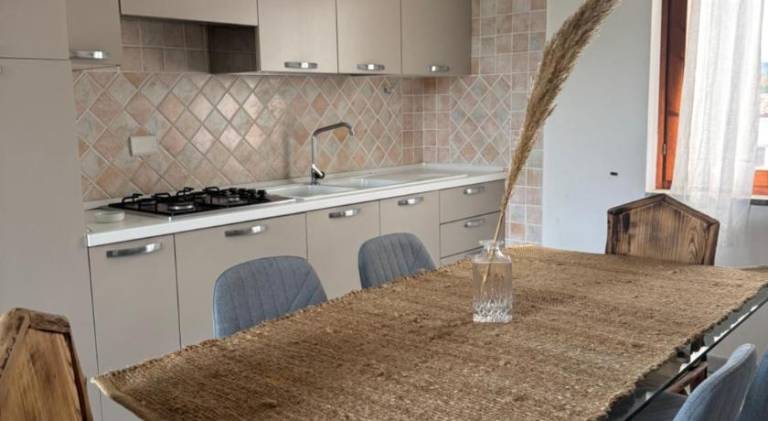Charming holiday apartment with patio & yard | Pets allowed — photo 4