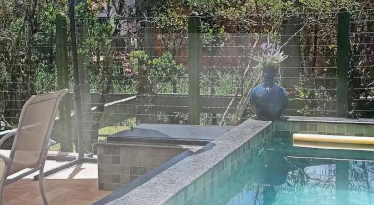 Vacation home with pool in Bombinhas
