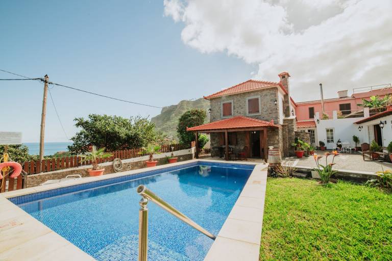 Casa Faial