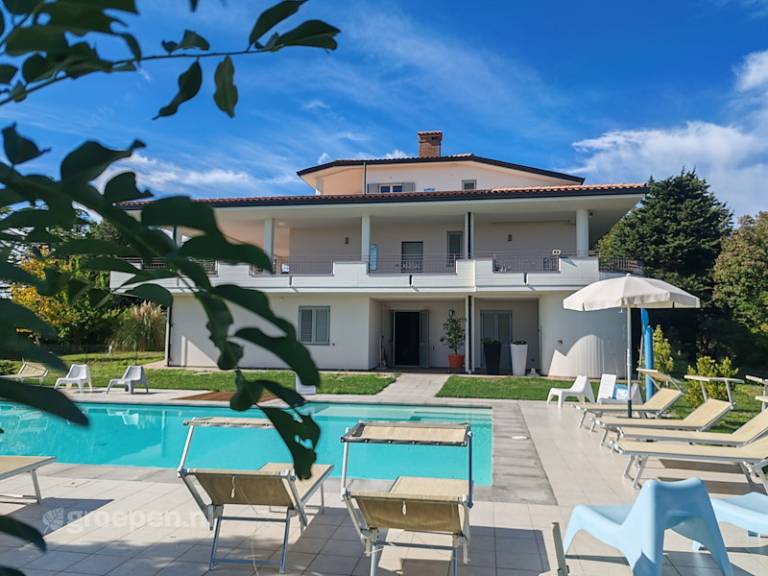 Ferienhaus in Belvedere Fogliense, Montegridolfo f&uuml;r max. 30 Personen