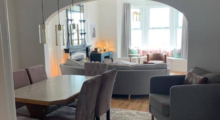 Stunning 3 bed seafront mansion building sleeps 6 adults or 8 with kids — photo 3
