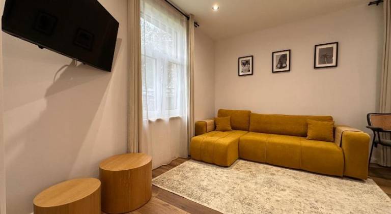 Modern Near Beach & Centre 1BR with AC and Free Parking in Liepaja