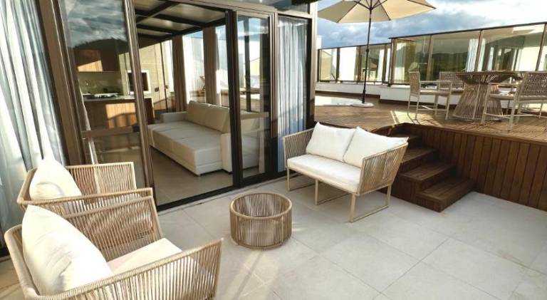 Rental apartment with jacuzzi & pool — photo 3