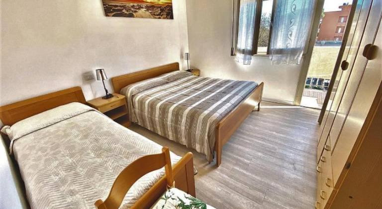 Rental apartment with terrace — photo 2