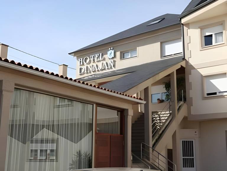 Hotel Dinajan in San Roque