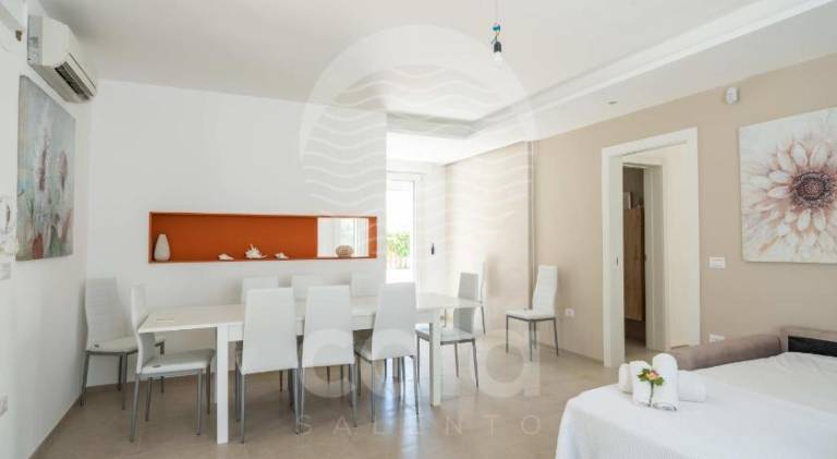 House with 3 rooms for 10 persons in Porto Cesareo