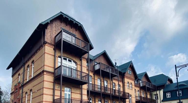 Wonderful rental apartment with terrace & yard | Pets are welcome in Jelenia Gora