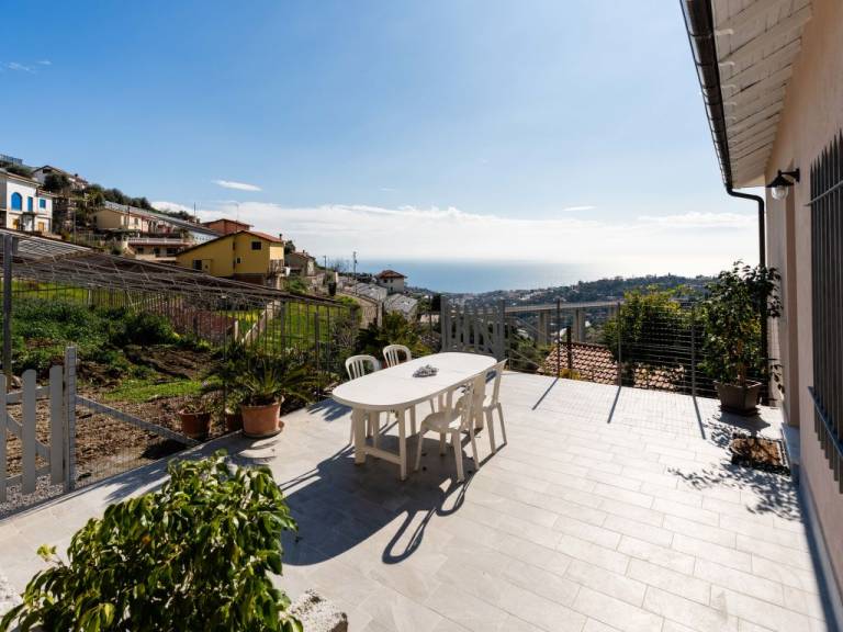 House  Ospedaletti