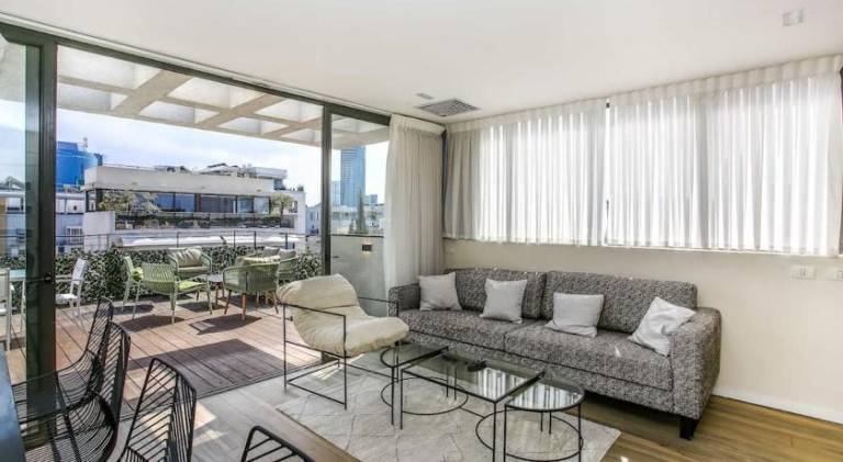 Rental apartment | Close to Carmel Market in Tel Aviv