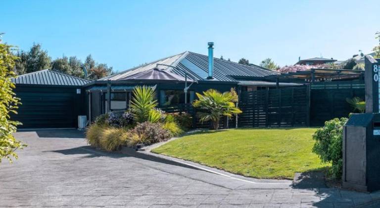 Vacation home with 3 rooms for 6 persons in Taupo