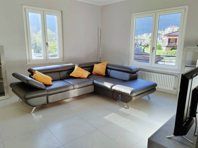 Holiday apartment with patio | Mountain view — photo 4