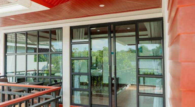 Villa with barbecue & pool | Perfect for remote work — photo 5