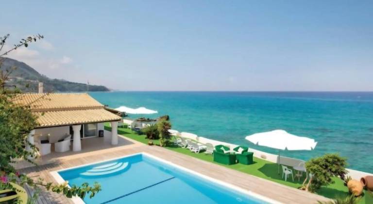 Villa with pool | Beach nearby | Dogs allowed in Tropea