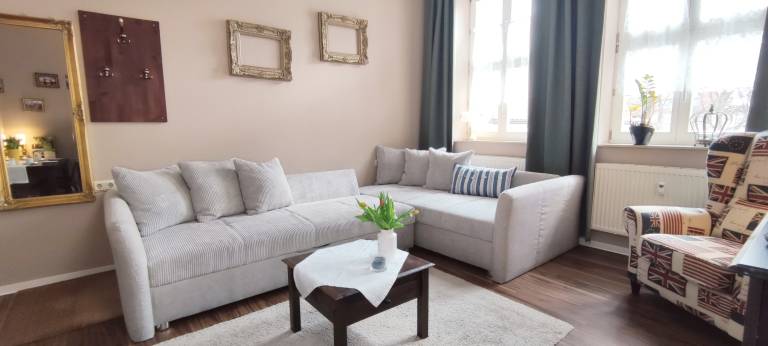 Family-friendly wonderful rental apartment with pool, BBQ & patio | Garden view | Pets are welcome — photo 2