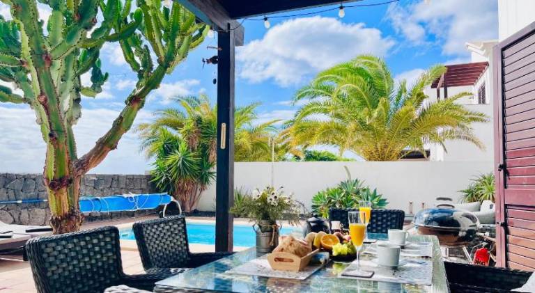 Rental apartment with pool — photo 5