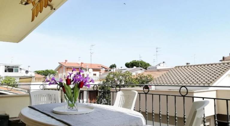 Holiday apartment with 2 rooms for 6 persons — photo 3