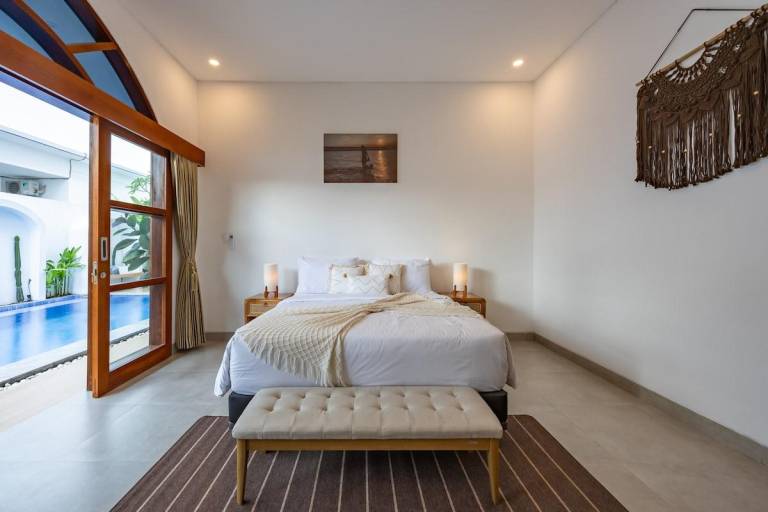 Villa with garden, terrace & private pool | Good for workation | Pet-friendly — photo 2