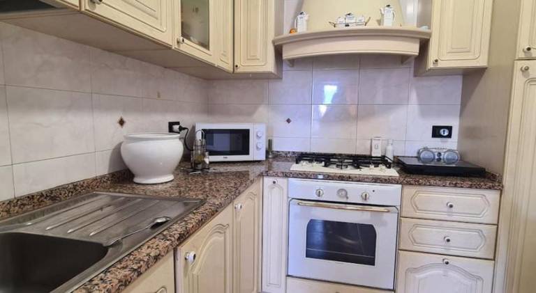 Holiday apartment with jacuzzi — photo 5