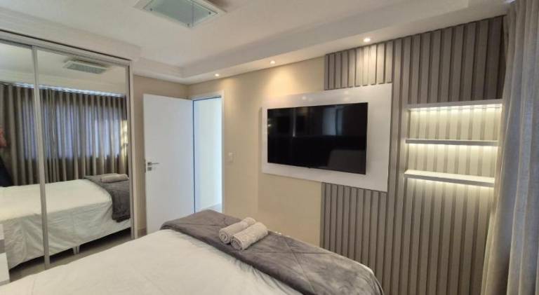 Serviced apartment with yard, pool & patio | Suitable for remote work | Pets are welcome in Maringá