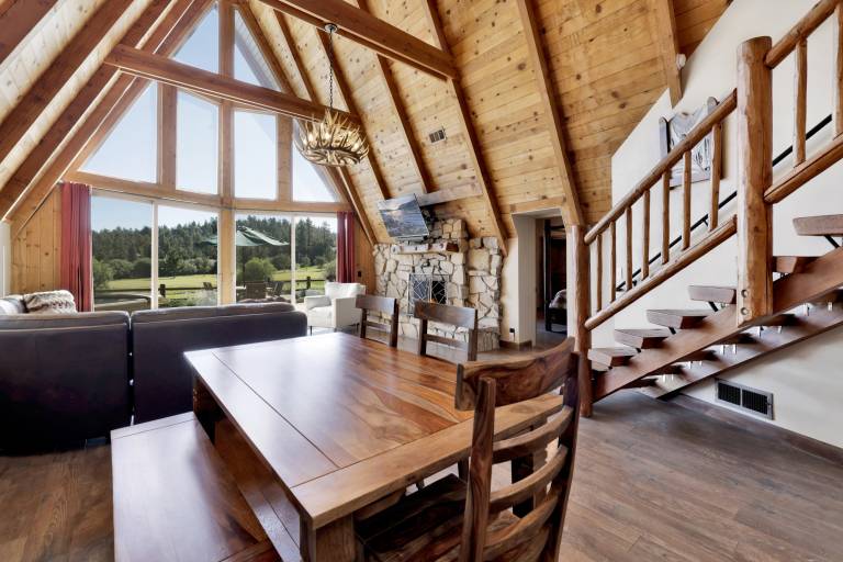 Cabin with barbecue & jacuzzi | Lake view — photo 3