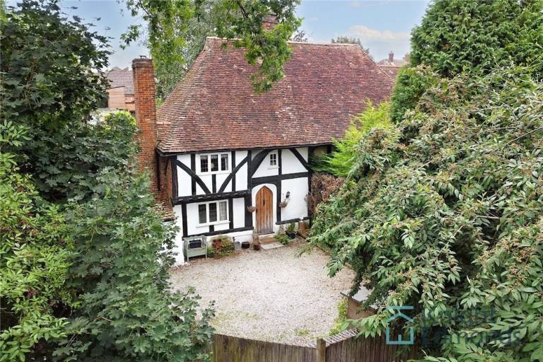 Cottage  Maidstone