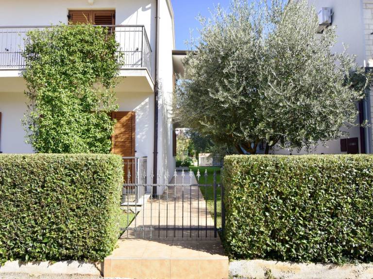 Apartment with garden, grill & terrace | Nature view | Next to the beach | Pet-friendly — photo 2