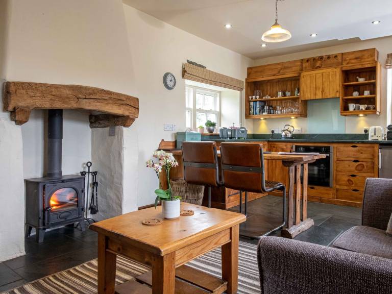 Cottage Nether Staveley