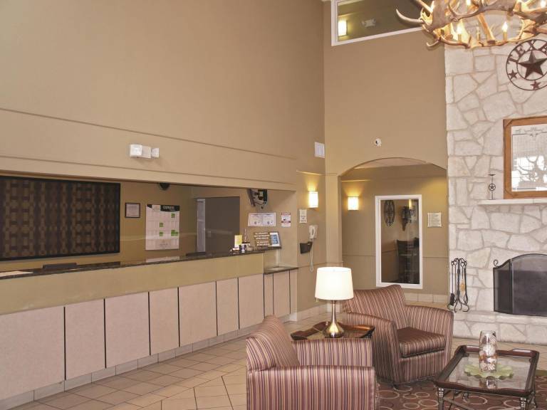 La Quinta Inn & Suites by Wyndham Kerrville in Kerrville, TX