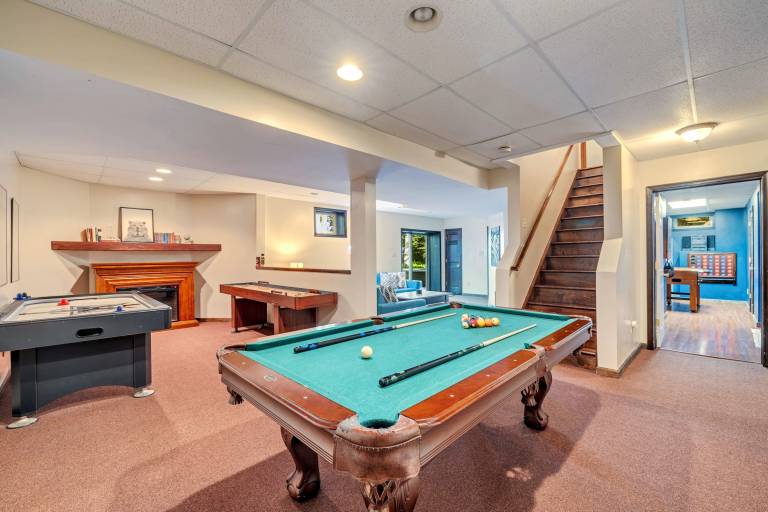 Children-friendly beautiful vacation home with BBQ, private pool & sauna | Mountain view | Pets allowed — photo 5