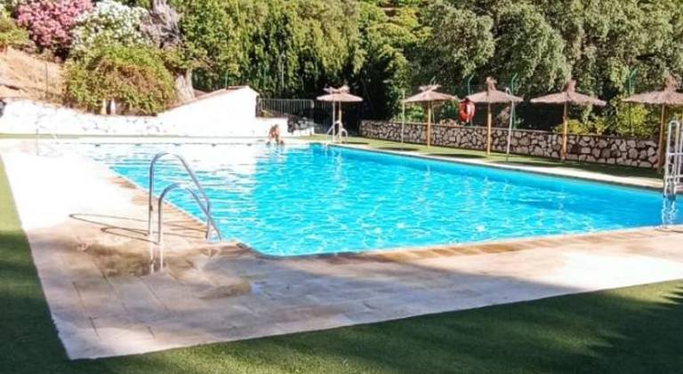 Nice house with terrace, barbeque & pool | Dogs allowed — photo 3