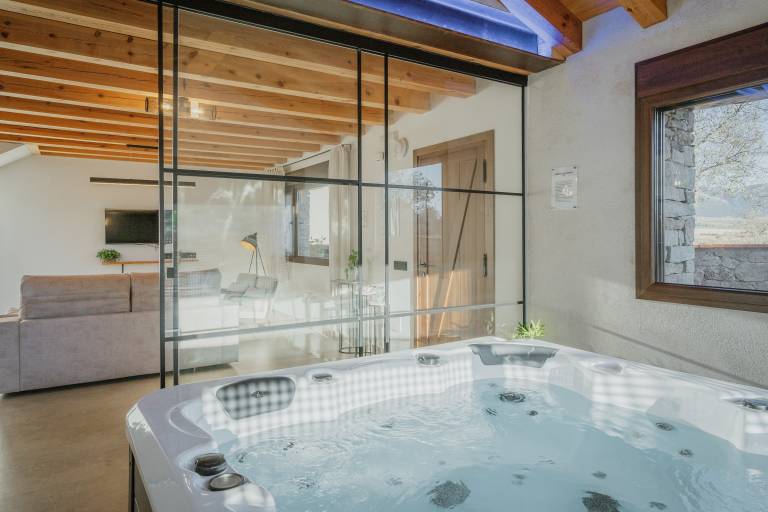 Vacation home with terrace & barbecue | Mountain view — photo 4