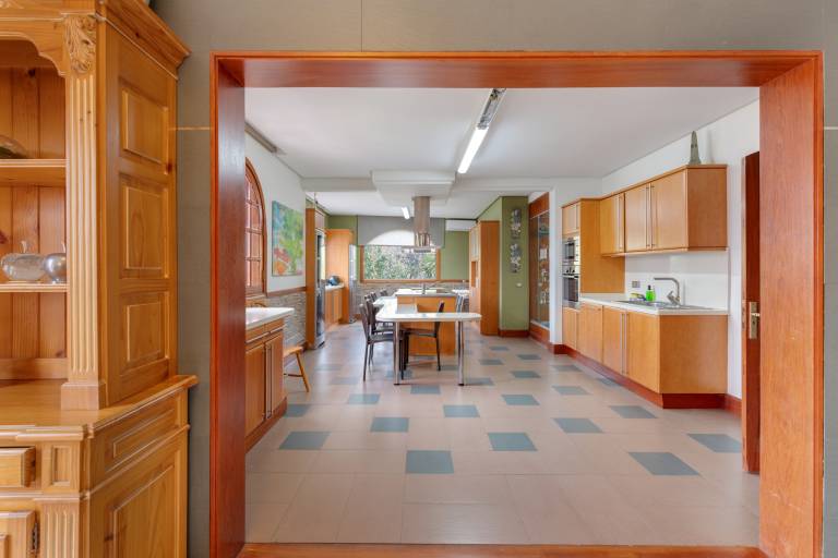 Chalet with pool, patio & fast internet | Garden view | Suitable for remote work — photo 3
