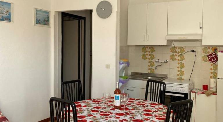 Rental apartment with 2 rooms for 6 persons — photo 3