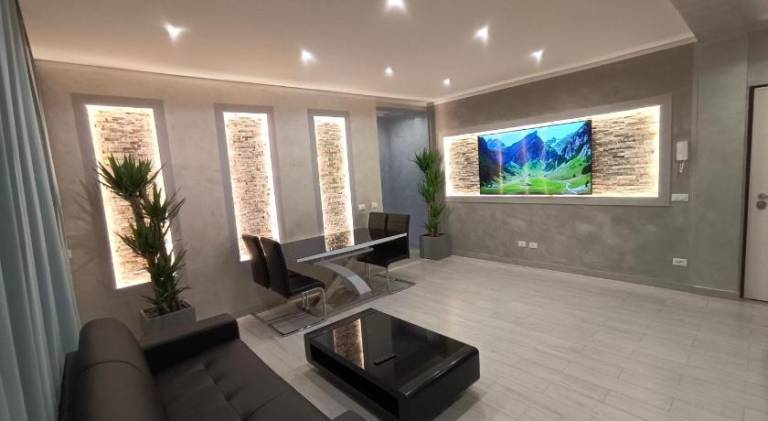 Wonderful holiday apartment with yard | Dogs allowed in Carrara