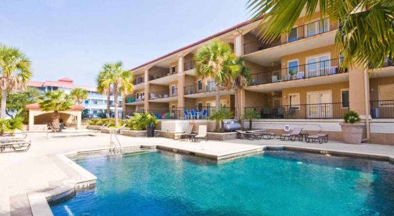 Holiday apartment with pool & hot tub | Beach nearby | Pets are welcome — photo 4