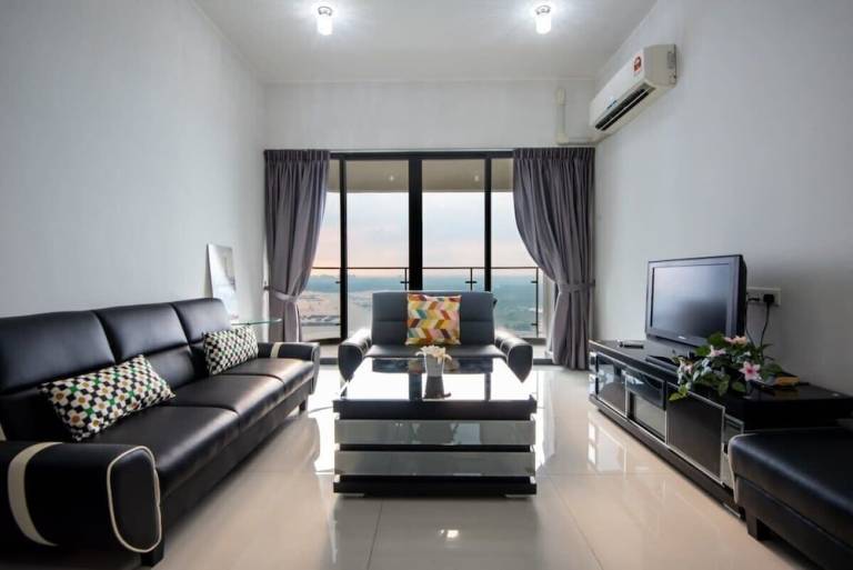 Apartment Danga Bay