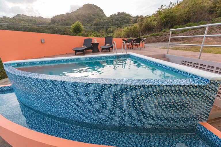 Villa Canaries