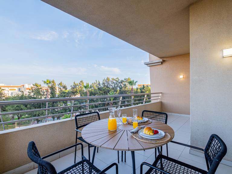 Quiet apartment near beach with pets allowed in Albufeira