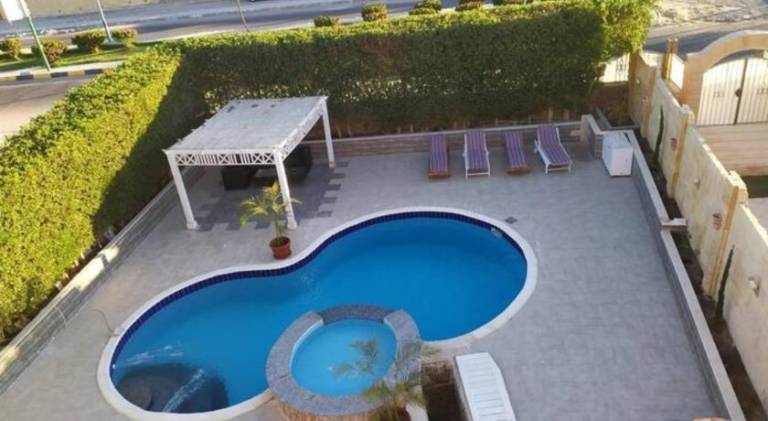 Holiday apartment with terrace & pool — photo 4