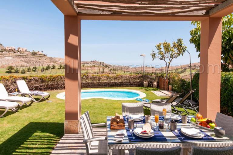 Villa with terrace, private pool & garden in San Bartolomé de Tirajana
