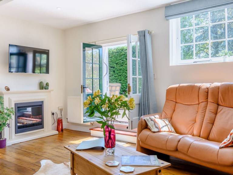 Cottage  Sittingbourne
