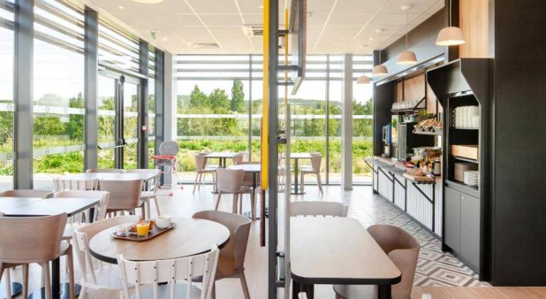 B&B HOTEL Igny Palaiseau — photo 2