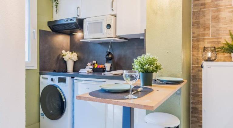 Les Elfes - avec entree autonome, clim neuve, jardin, parking prive & gourmandises offertes ! - — photo 4